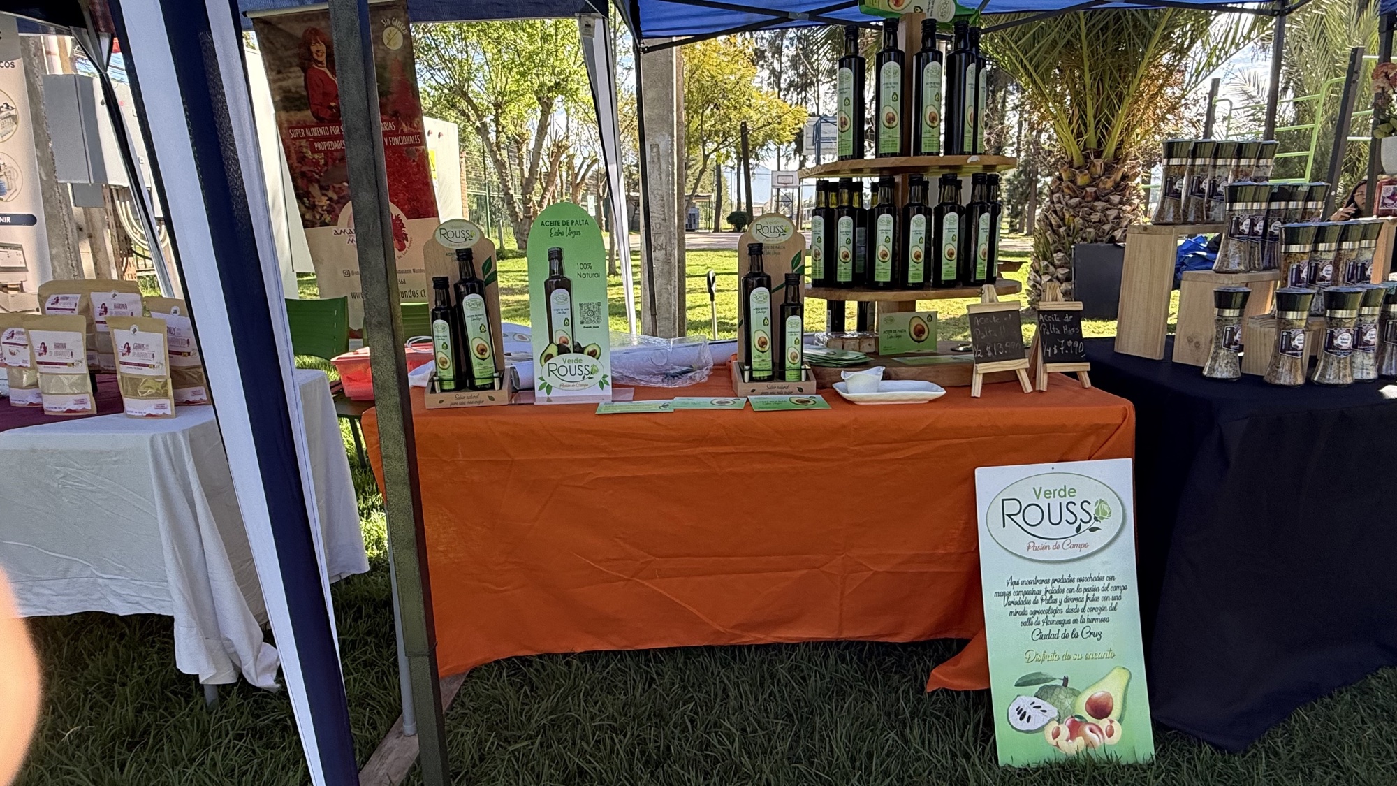 Stand de Verde Rouss en el encuentro